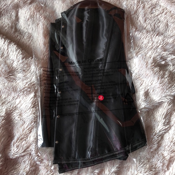 Pink Wicked Boned Corset - Picture 12 of 13